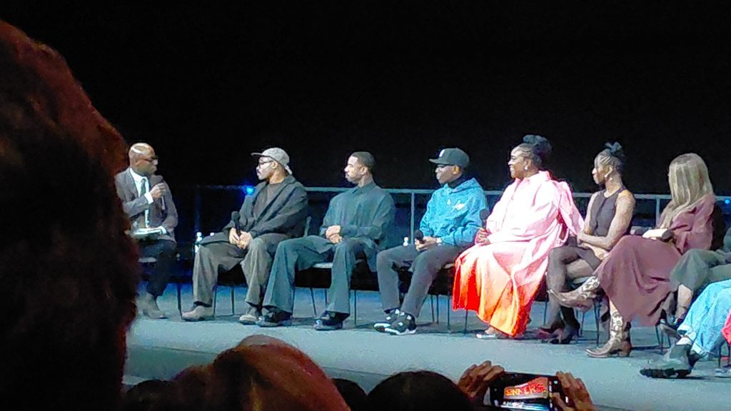 Photo of Barry Jenkins, moderator and Ryan Coogler, Micheal B. Jordan and cast and crew of SINNERS